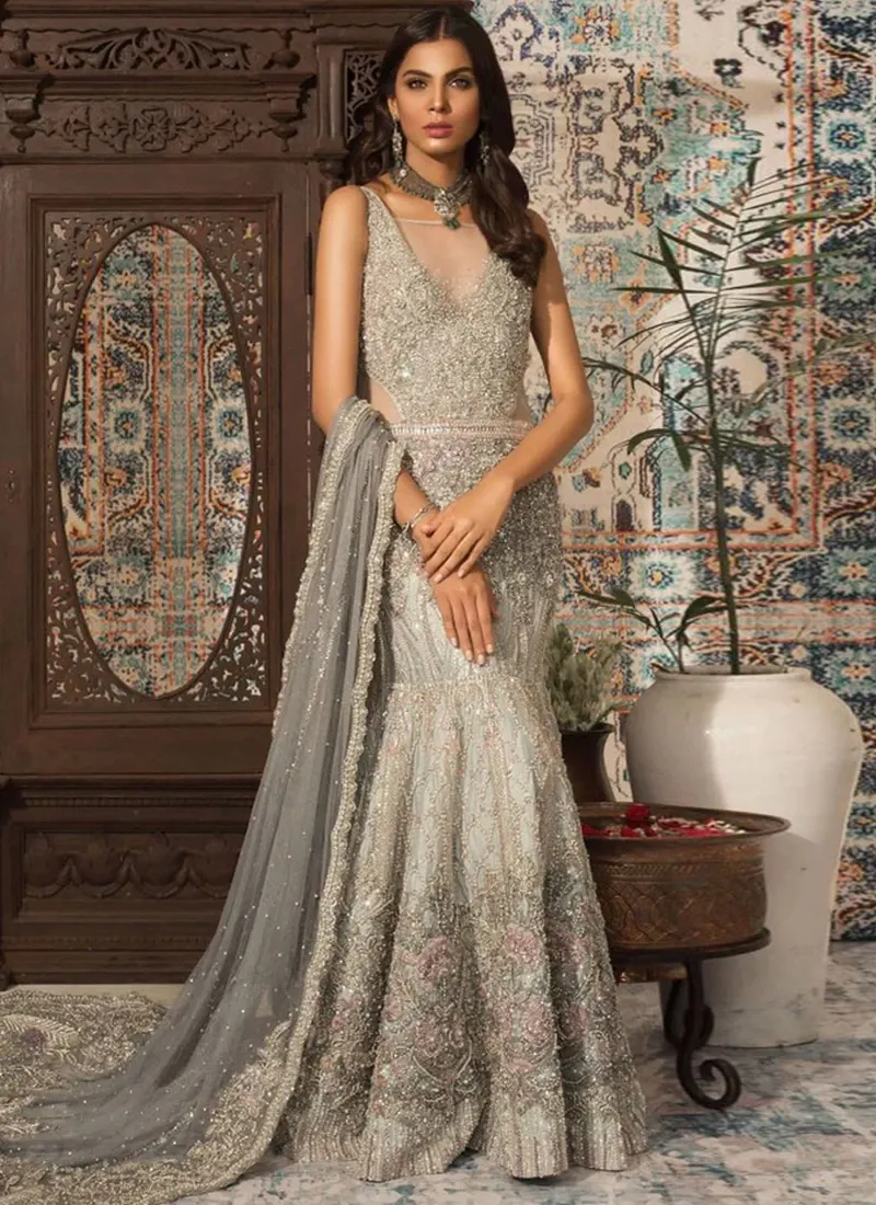 Sea Green Mermaid Bridal Lehenga (3) Sea Green Mermaid Bridal Lehenga (3)